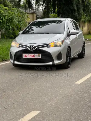Toyota Yaris LE Hatchback 5dr 2015 Silver
