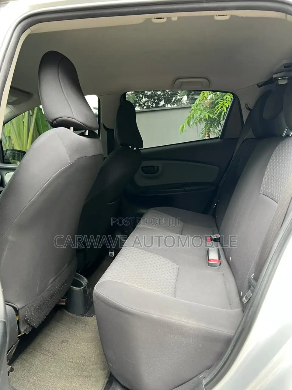 Toyota Yaris LE Hatchback 5dr 2015 Silver