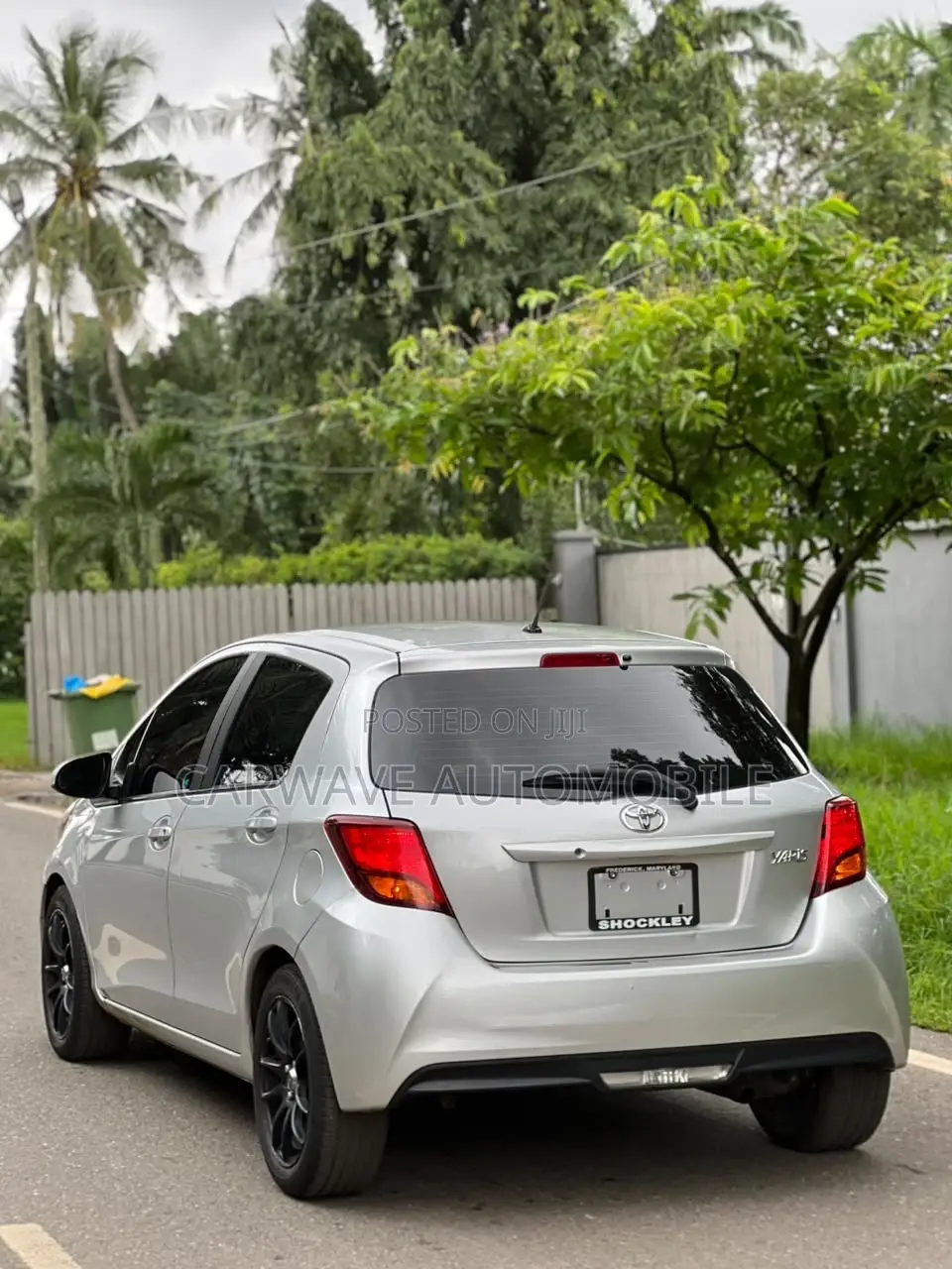 Toyota Yaris LE Hatchback 5dr 2015 Silver