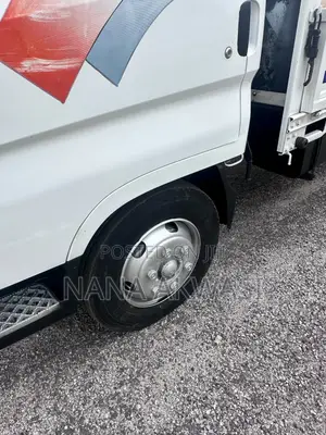 Hyundai Mighty 2 3.5 Ton 6 Holes