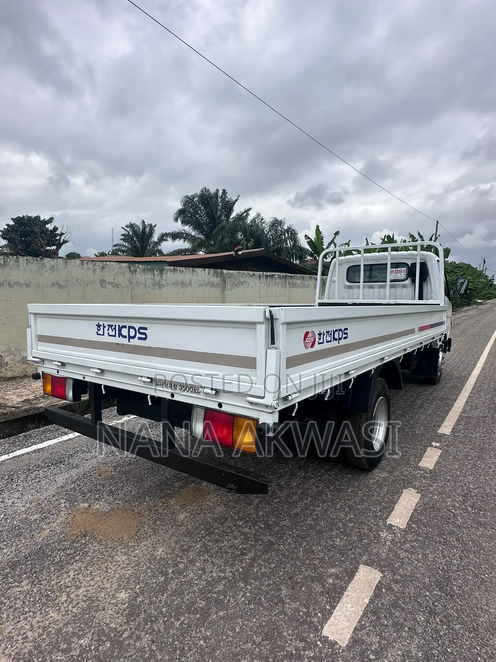 Hyundai Mighty 2 3.5 Ton 6 Holes