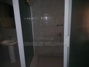 4bdrm Apartment in Dansoman for rent