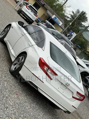 Honda Accord 2018 White