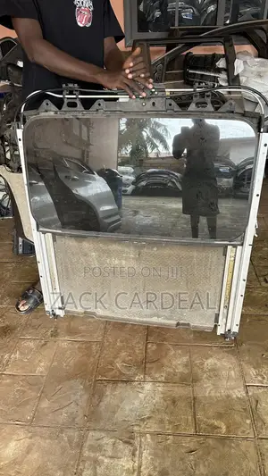 Nissan Rogue 2014-2015 Sunroof Available