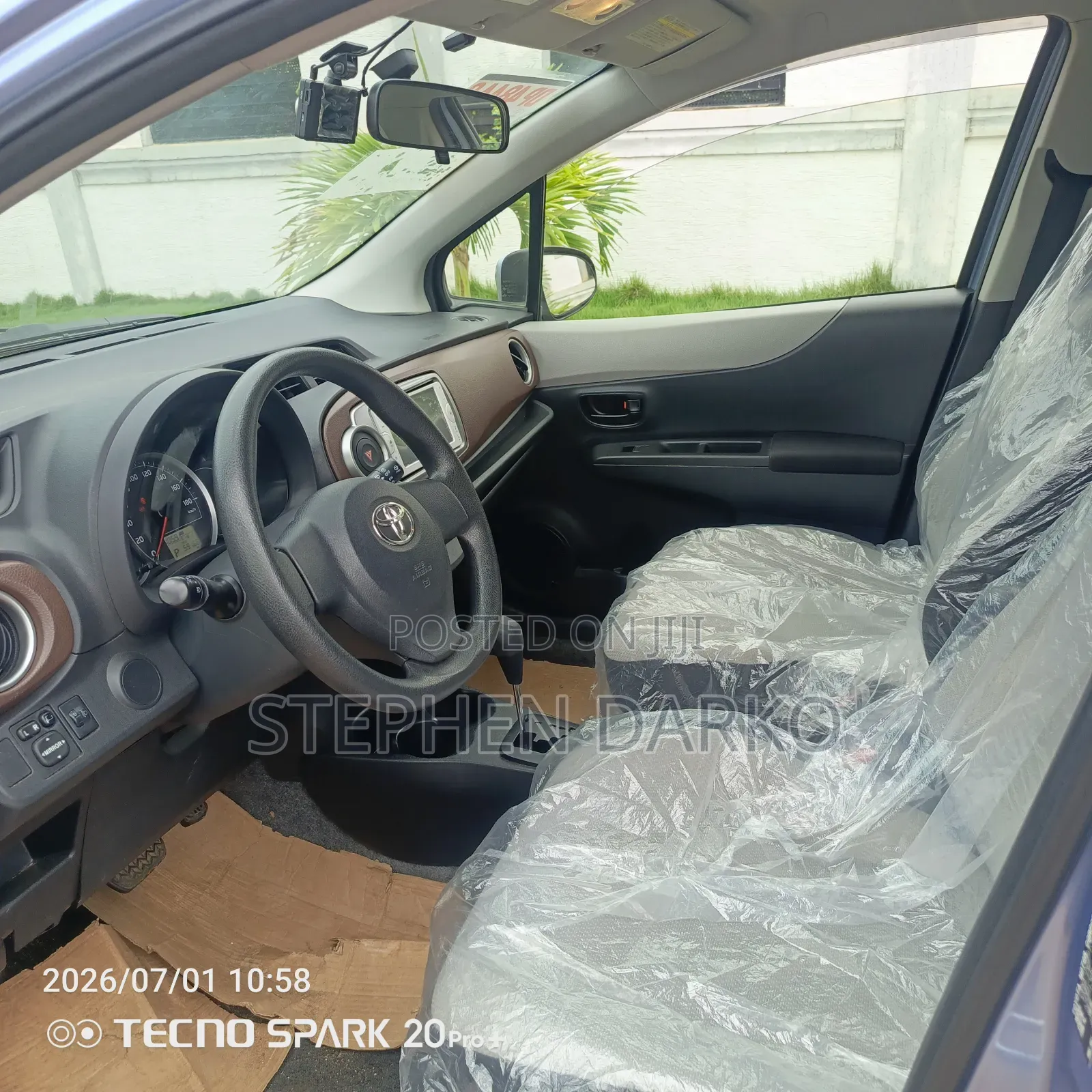 Toyota Vitz 2014 Blue