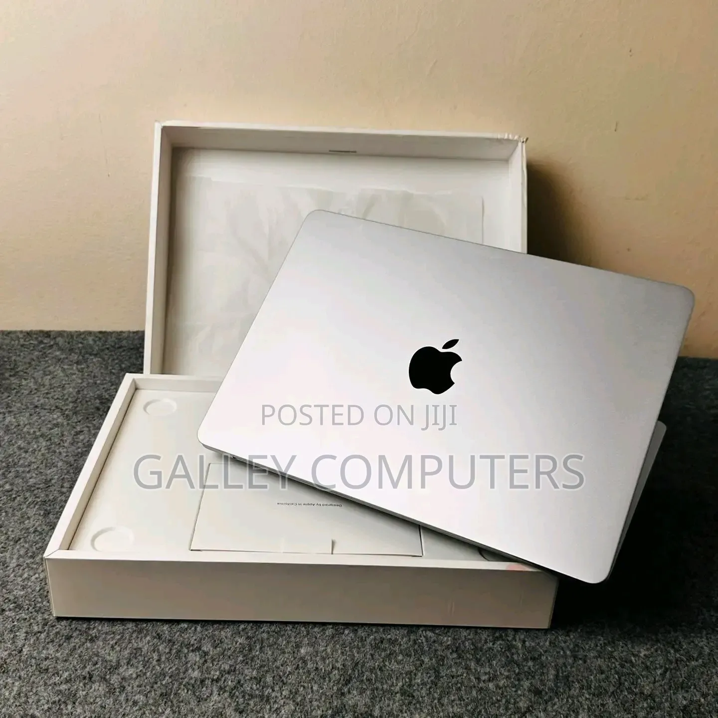 New Laptop Apple MacBook Air 2023 M2 16GB Apple M2 SSD 512GB