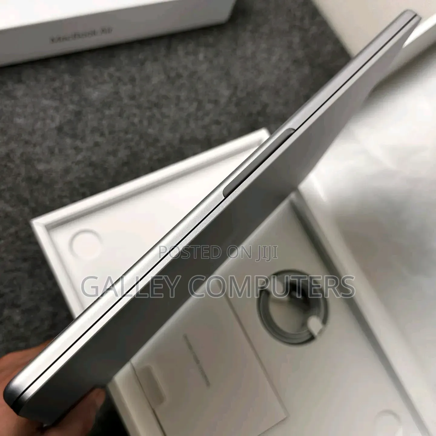 New Laptop Apple MacBook Air 2023 M2 16GB Apple M2 SSD 512GB
