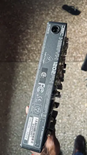 Behringer Xenyx 1202fx