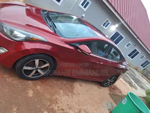 Hyundai Elantra Limited Sedan FWD (1.8L 4cyl 6A) 2013 Red