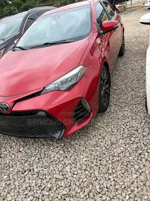 Toyota Corolla SE (1.8L 4cyl 6M) 2018 Red