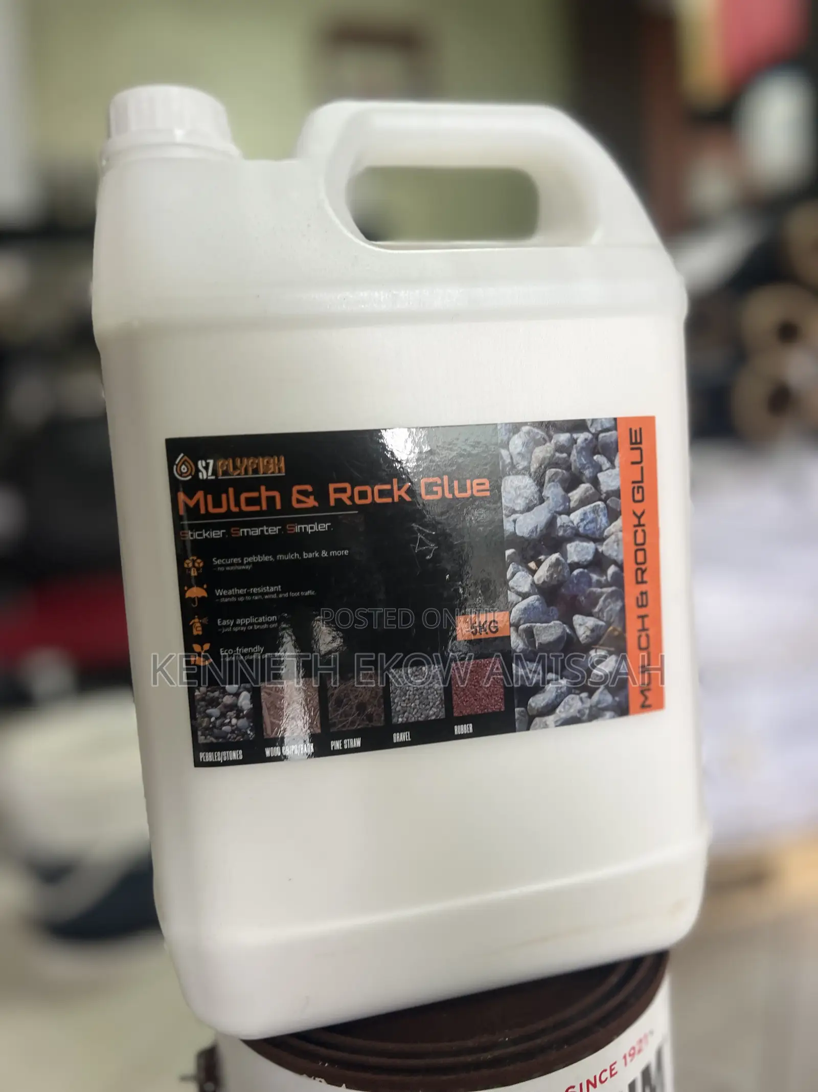 Mulch Stone and Rock Glue
