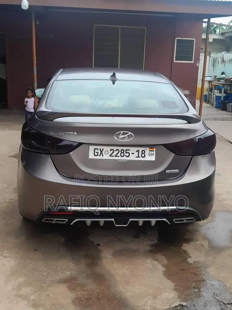 Hyundai Elantra 2013 Gray