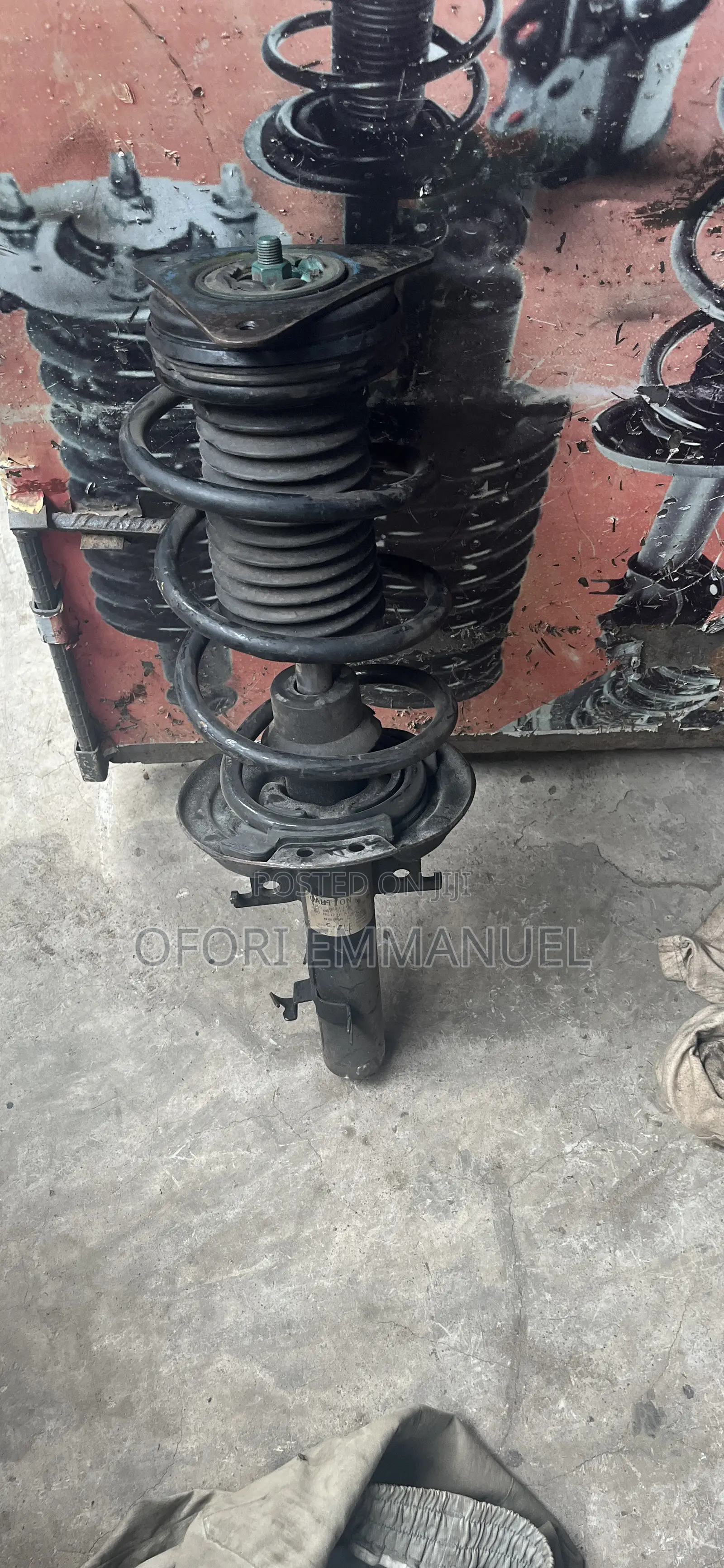 Nissan Rogue /Nissan Quashqai 14-18 Front Shocks