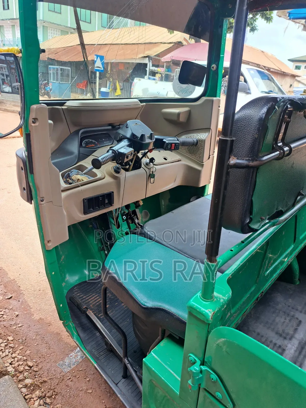 Bajaj RE 2024 Green