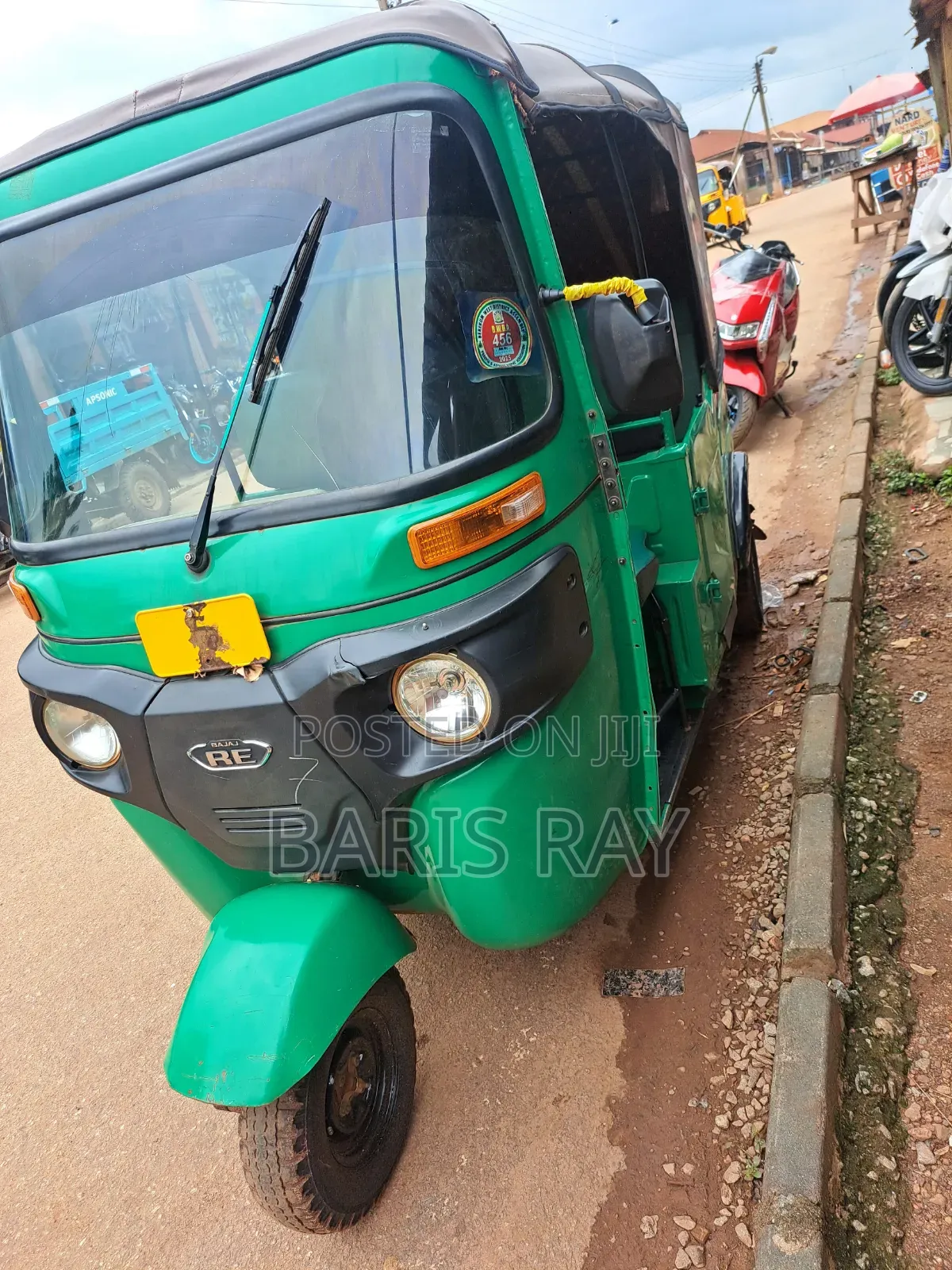 Bajaj RE 2024 Green