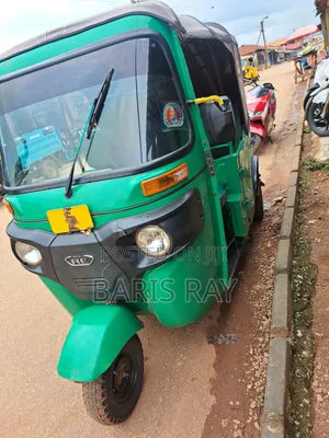 Bajaj RE 2024 Green