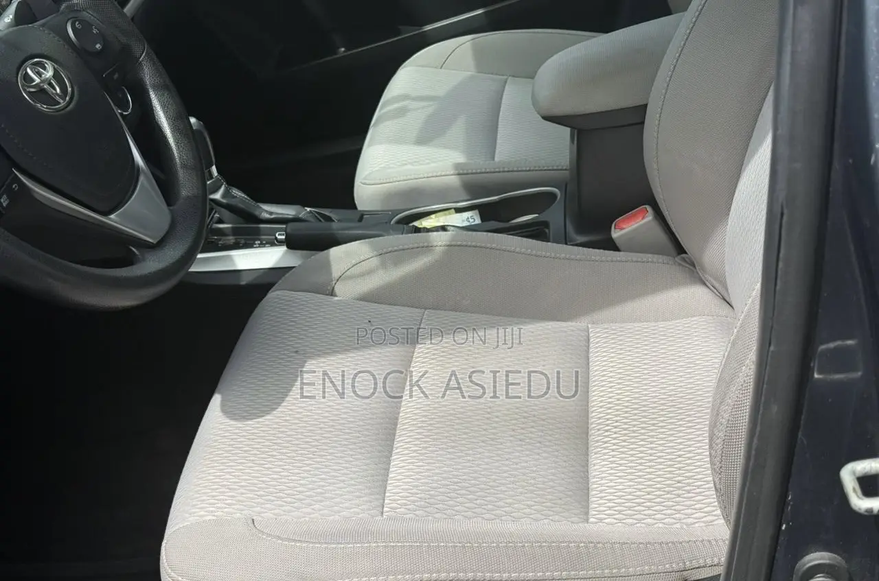 Toyota Corolla LE 4dr Sedan (1.8L 4cyl CVT) 2016 Gray