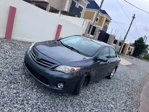 Toyota Corolla 2011 Gray