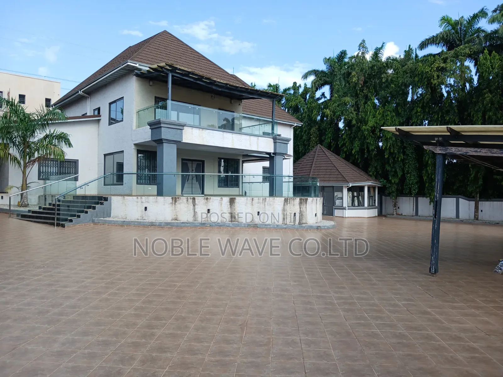 Furnished 5bdrm House in Ahodwo, Kumasi Metropolitan for sale