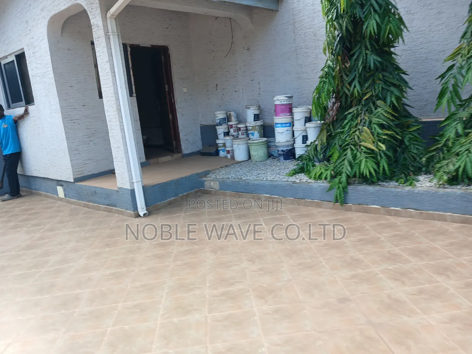 Furnished 5bdrm House in Ahodwo, Kumasi Metropolitan for sale