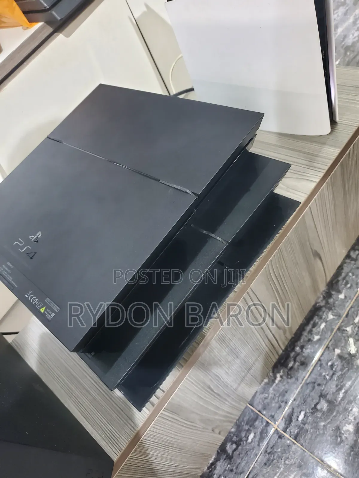 Ps4 Standard Available