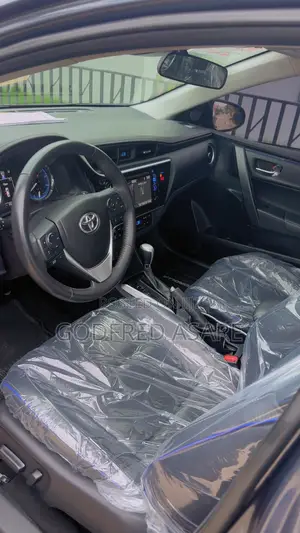 Toyota Corolla XSE (1.8L 4cyl 2A) 2018