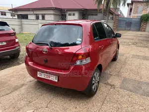 Toyota Vitz 2010 Red