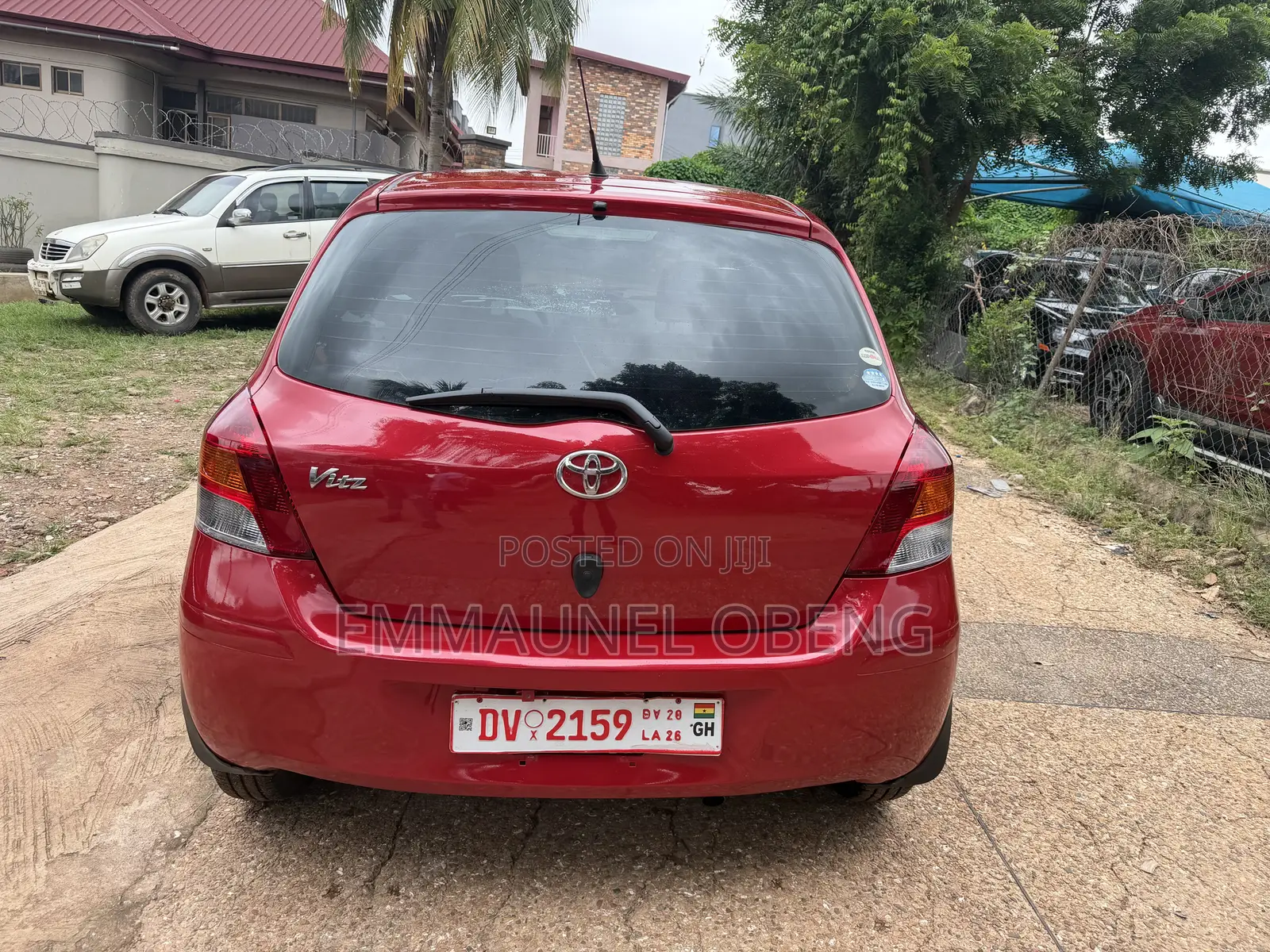 Toyota Vitz 2010 Red