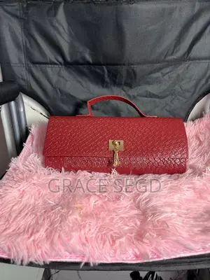 50% Discount On All Luxury And Classy Bags
