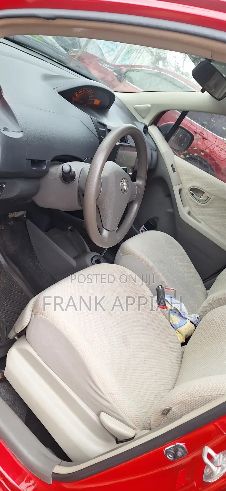 Toyota Vitz 2009 Red