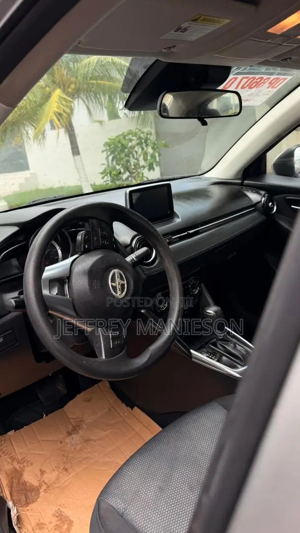Toyota Yaris iA 1.5 FWD 2016 Silver