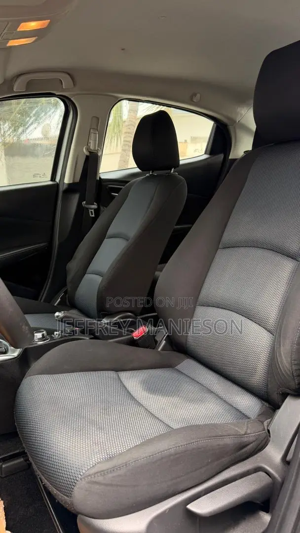 Toyota Yaris iA 1.5 FWD 2016 Silver