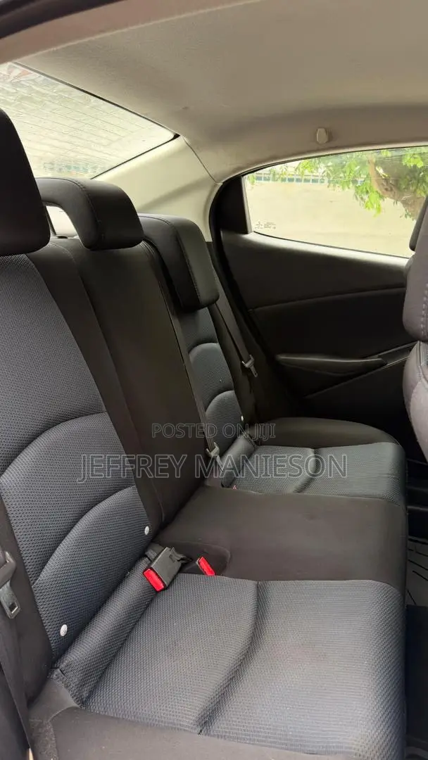 Toyota Yaris iA 1.5 FWD 2016 Silver
