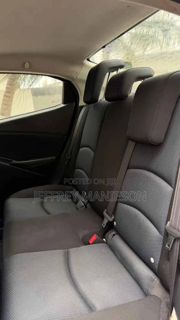 Toyota Yaris iA 1.5 FWD 2016 Silver