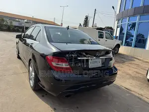 Mercedes-Benz C250 2014 Black