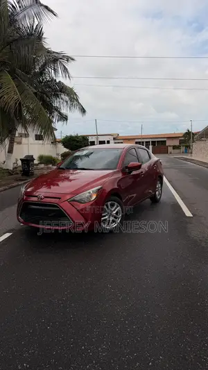 Toyota Yaris iA 1.5 FWD 2016 Red