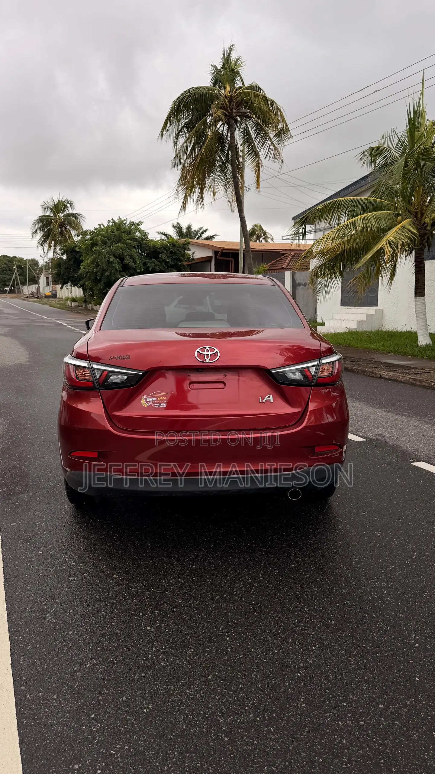 Toyota Yaris iA 1.5 FWD 2016 Red