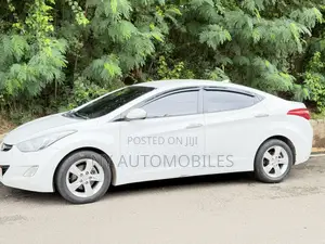 Hyundai Avante 2014 White