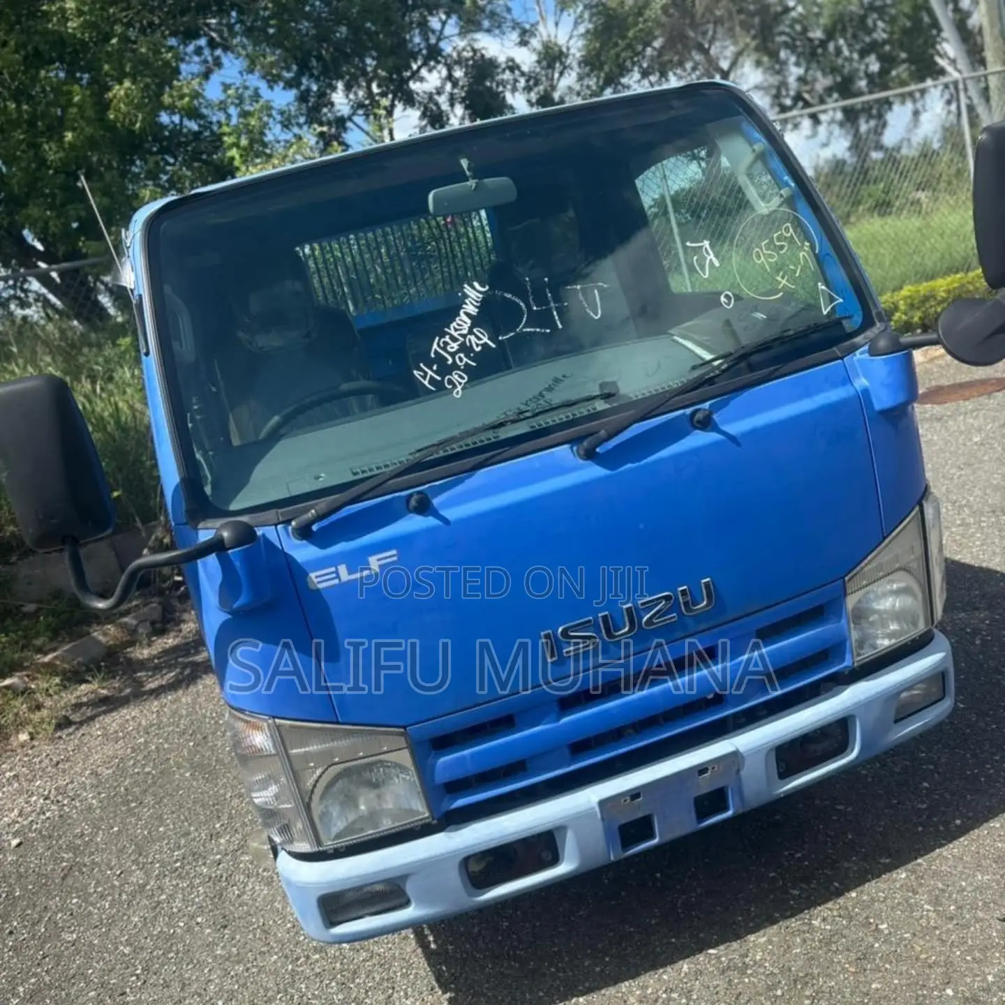 2013 Model Isuzu Elf