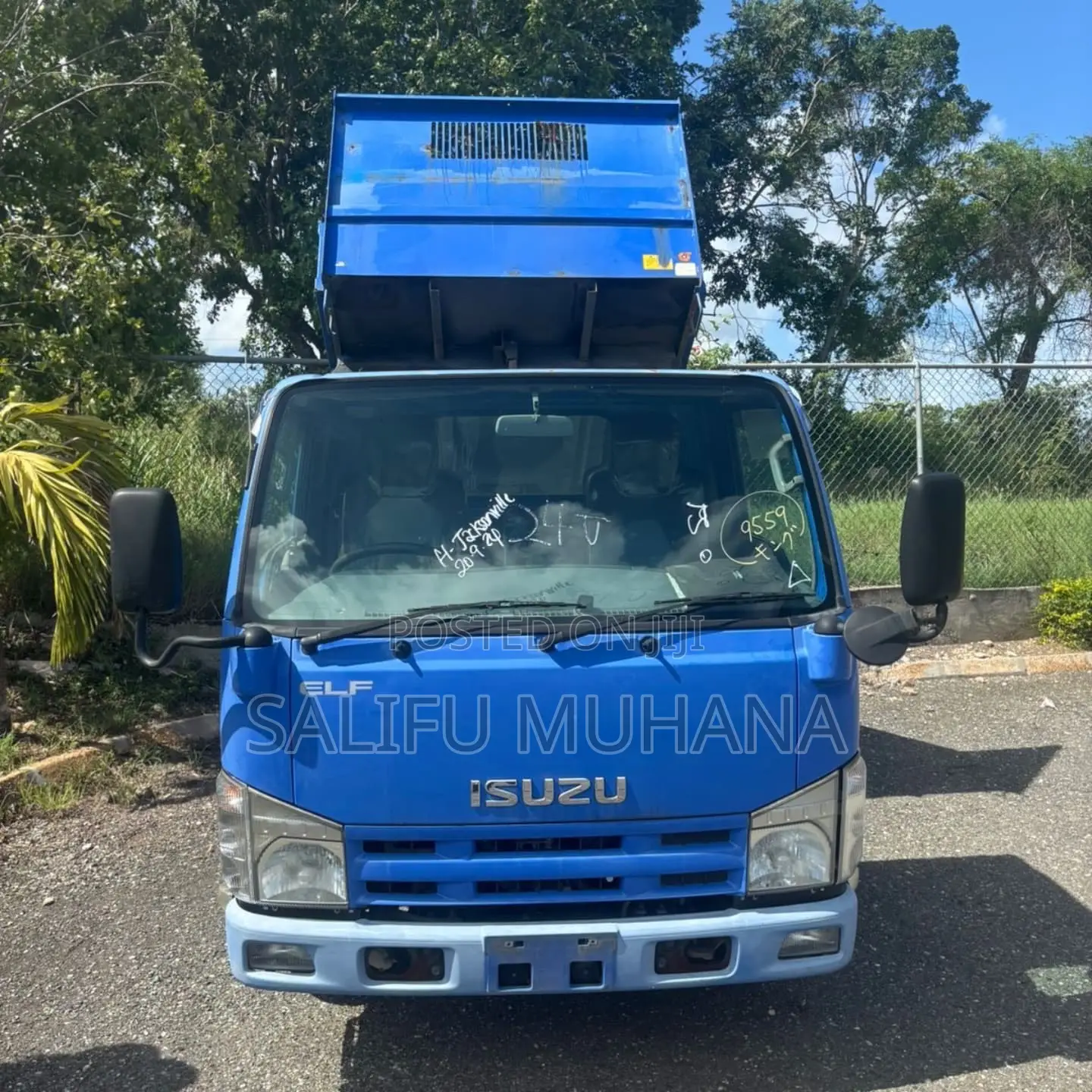 2013 Model Isuzu Elf