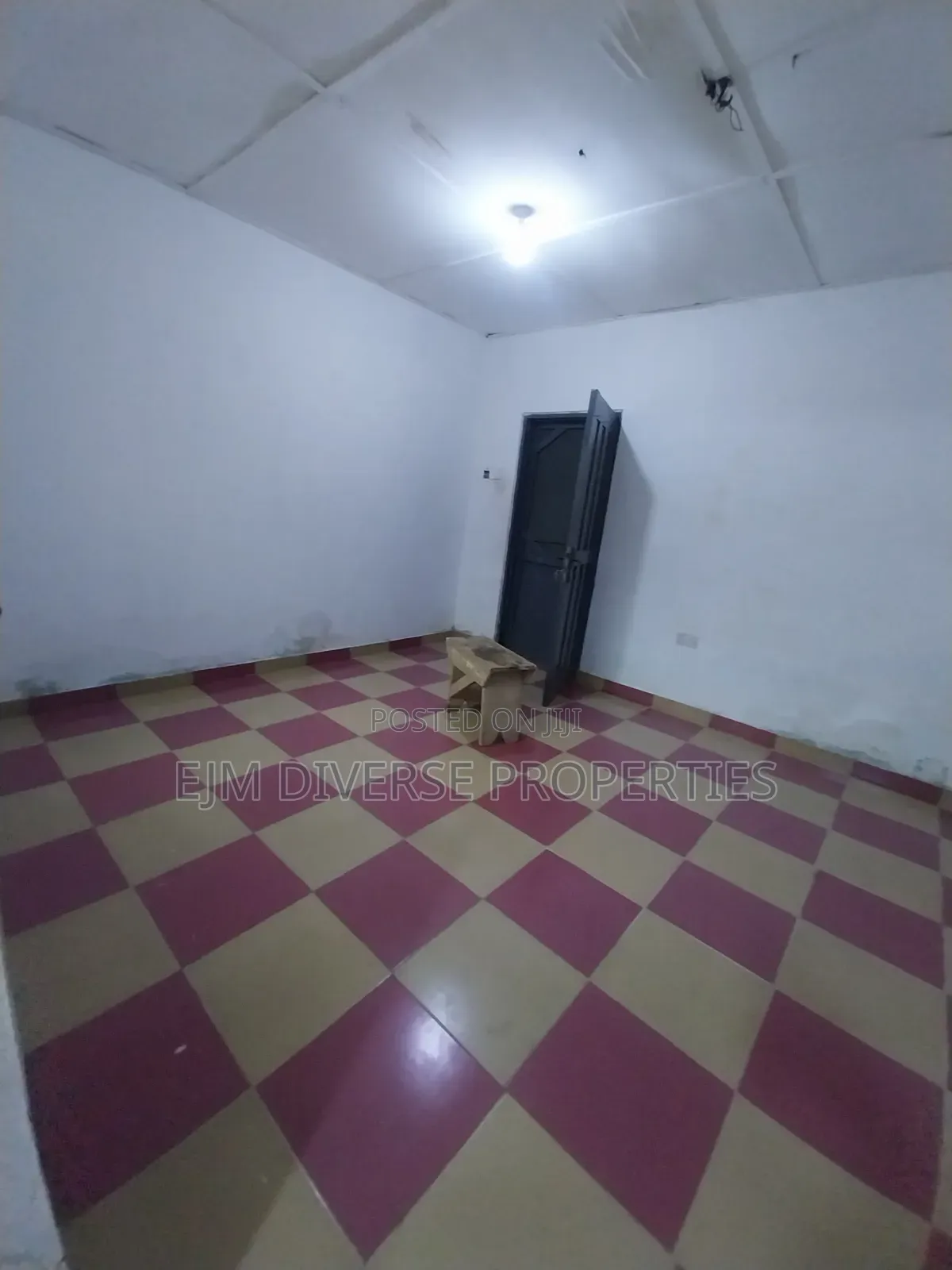 1bdrm Apartment in Tsuibleoo Around for rent