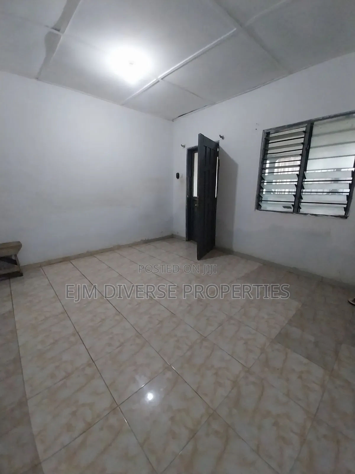 1bdrm Apartment in Tsuibleoo Around for rent