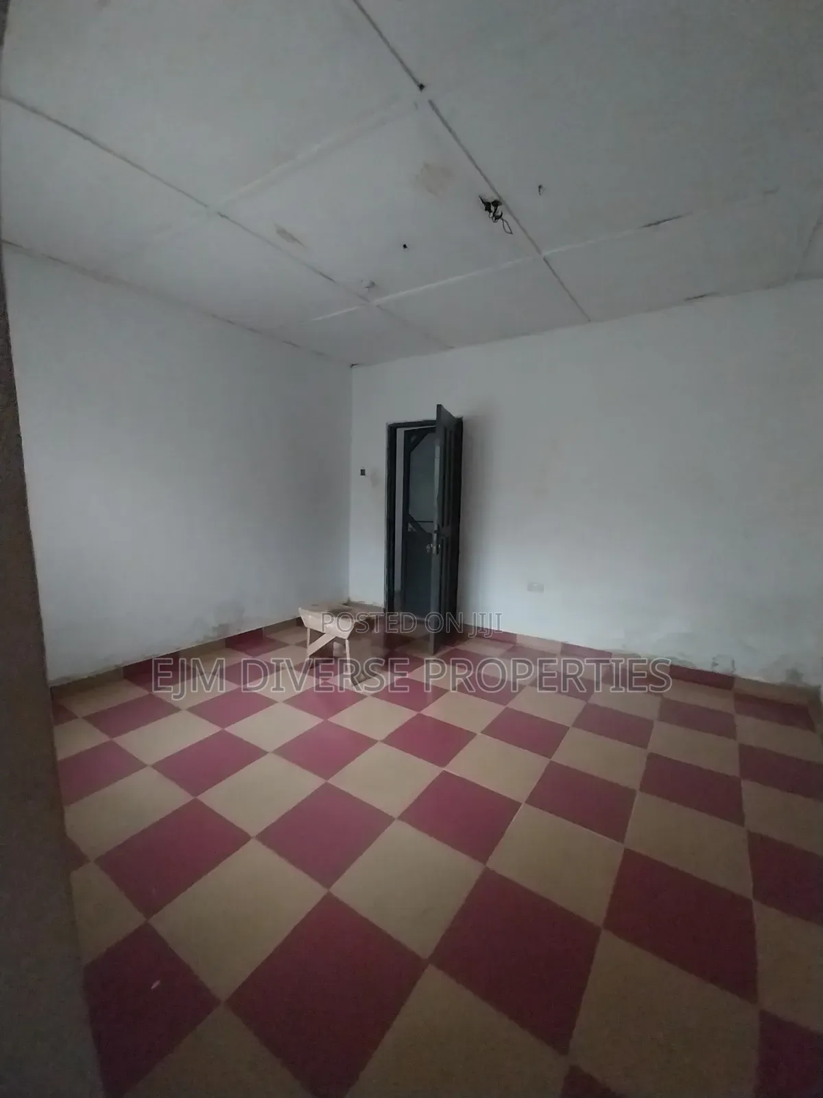 1bdrm Apartment in Tsuibleoo Around for rent