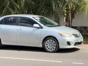 Toyota Corolla 2013 Silver