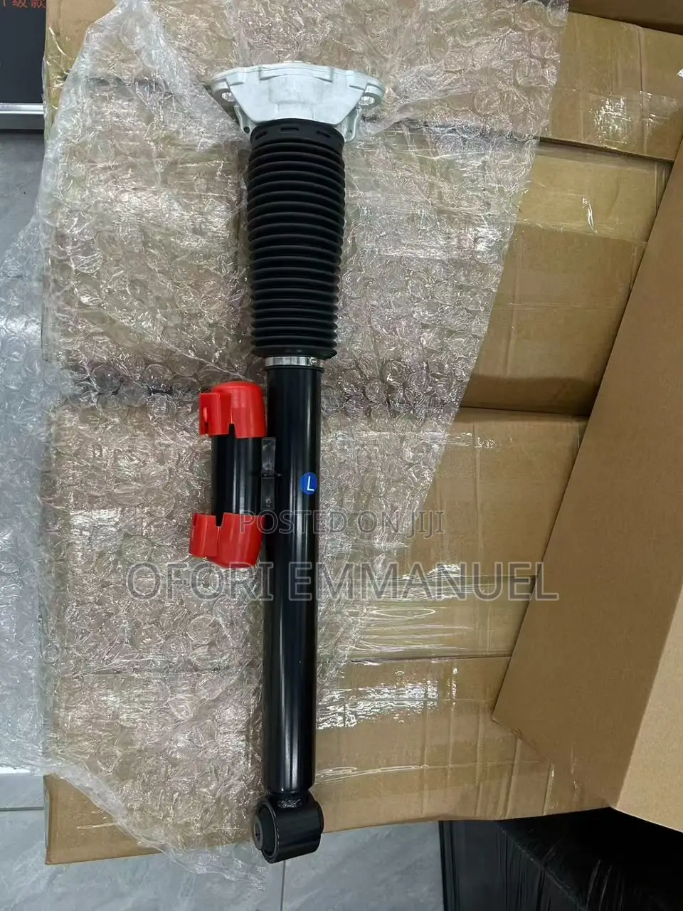 Range Rover 2022-2025 Back Shocks