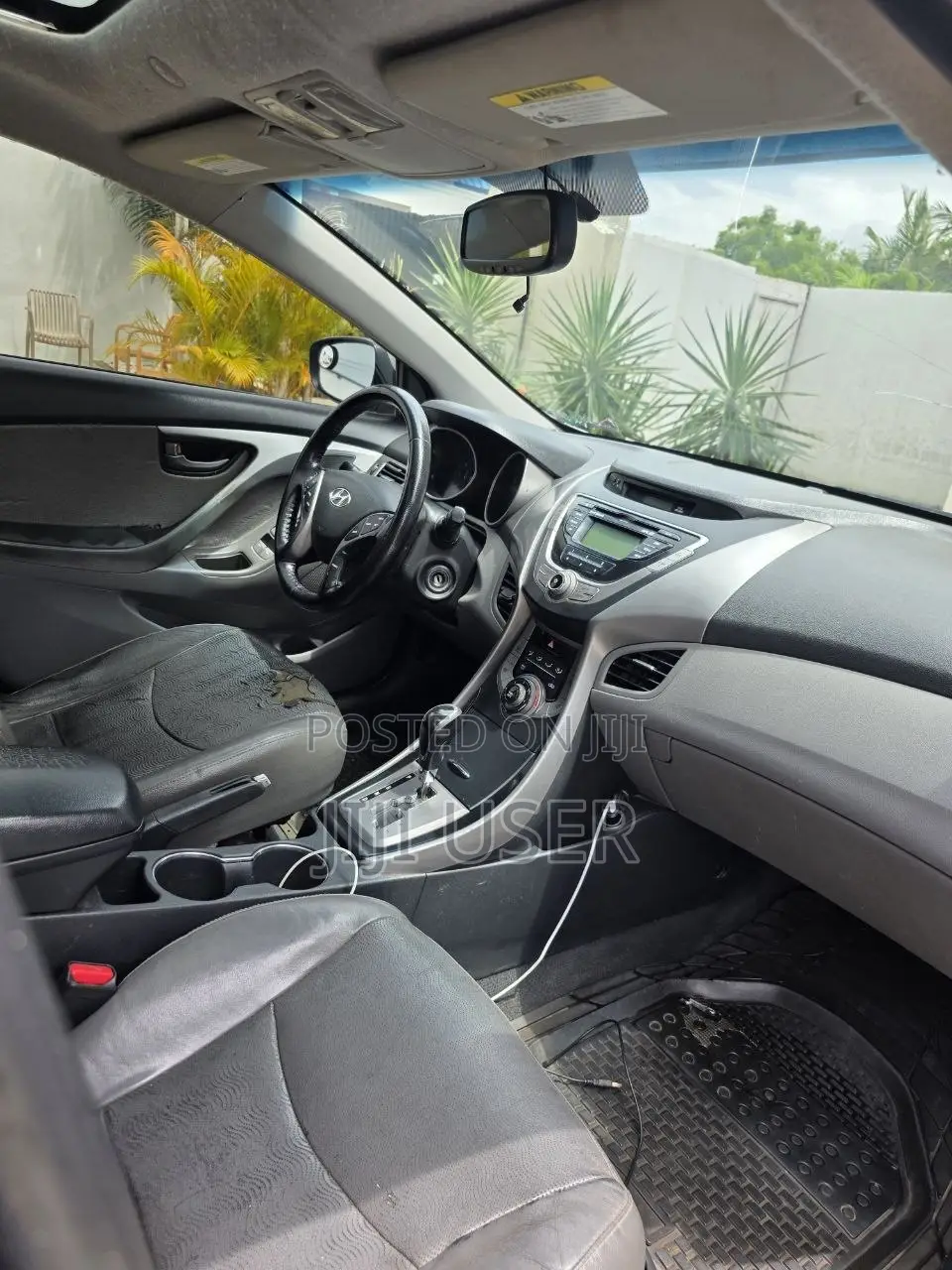 Hyundai Elantra Limited Sedan FWD (1.8L 4cyl 6A) 2013 Silver
