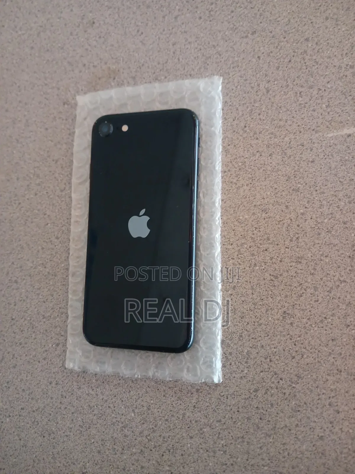 Apple iPhone SE (2022) 64 GB Black