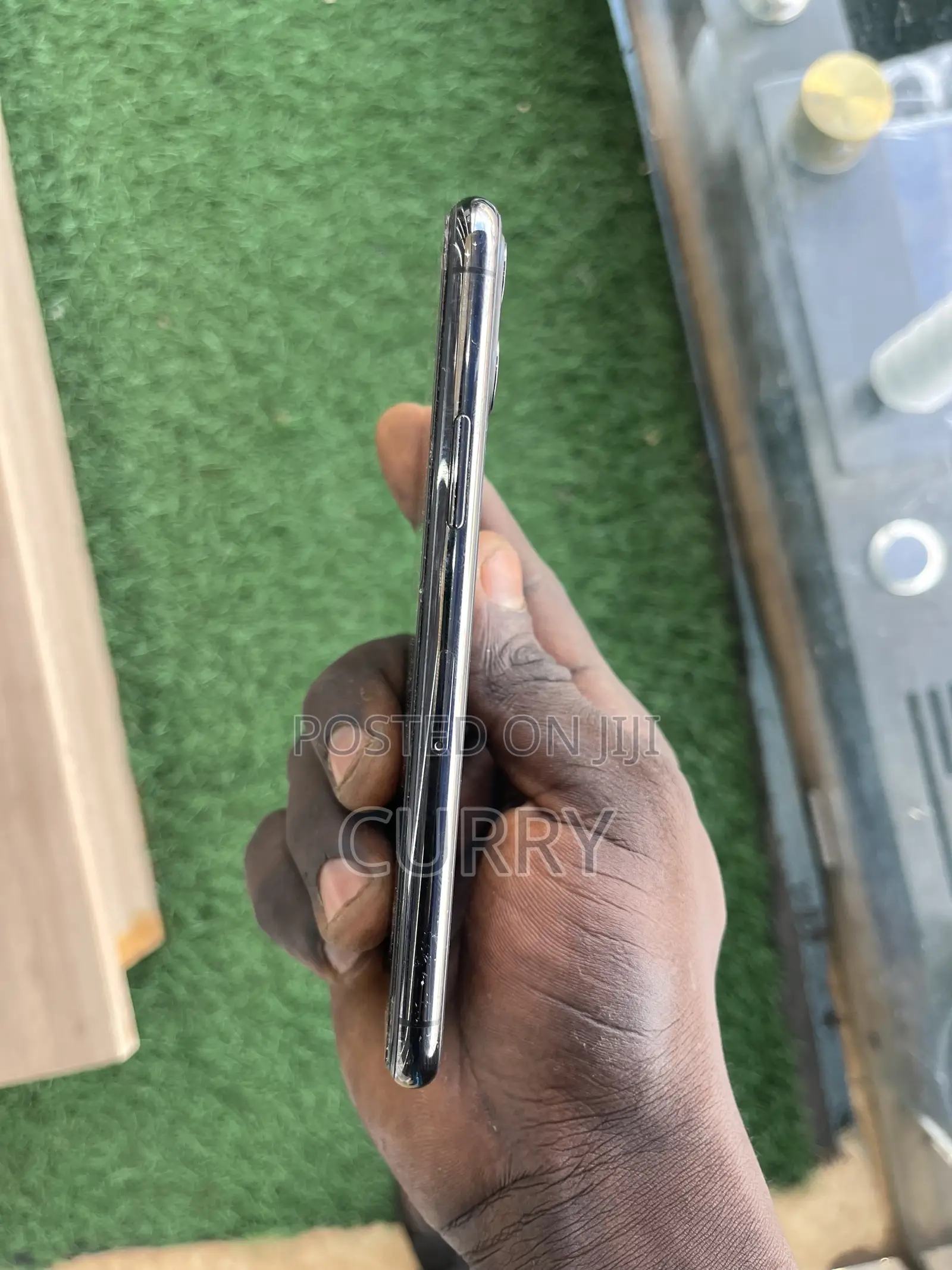 Apple iPhone 11 Pro 64 GB Gray