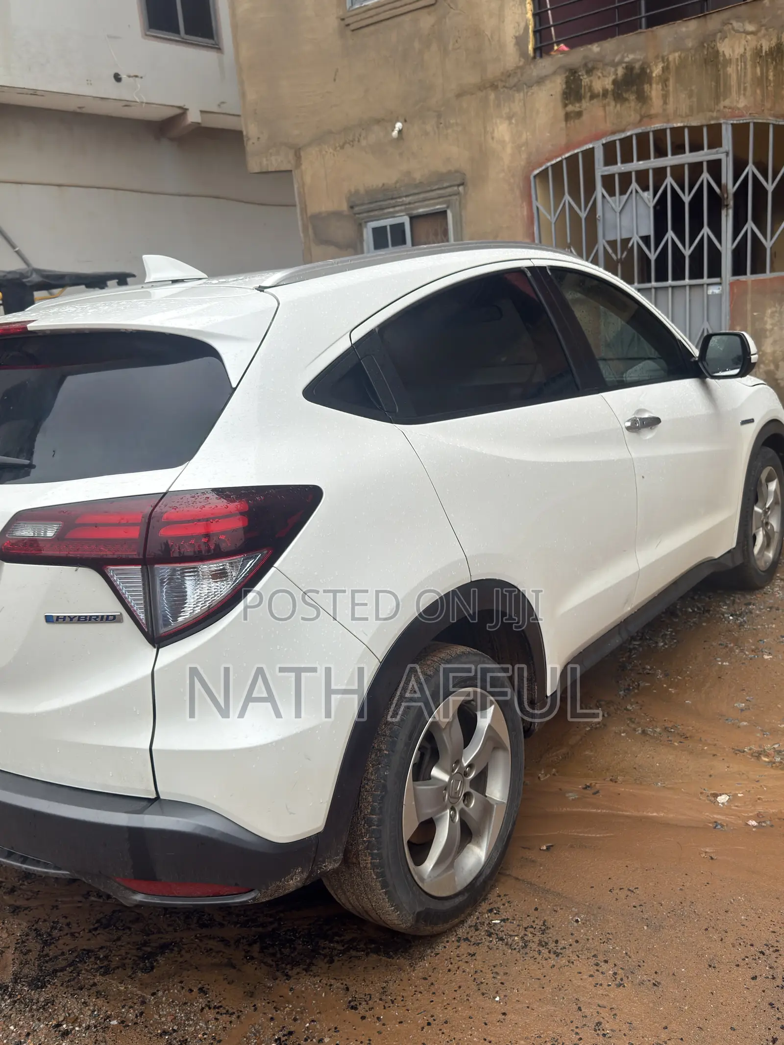 Honda Vezel 1.5 Hybrid 4WD 2014 White