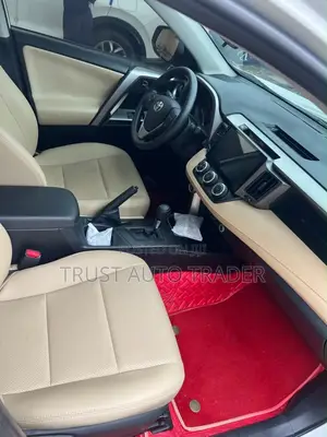 Toyota RAV4 2018 White